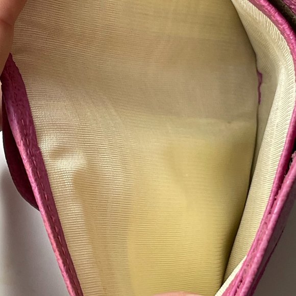 Gucci | Vintage Pink Leather and Suede Stirrup Tri-Fold Wallet - Picture 12 of 13